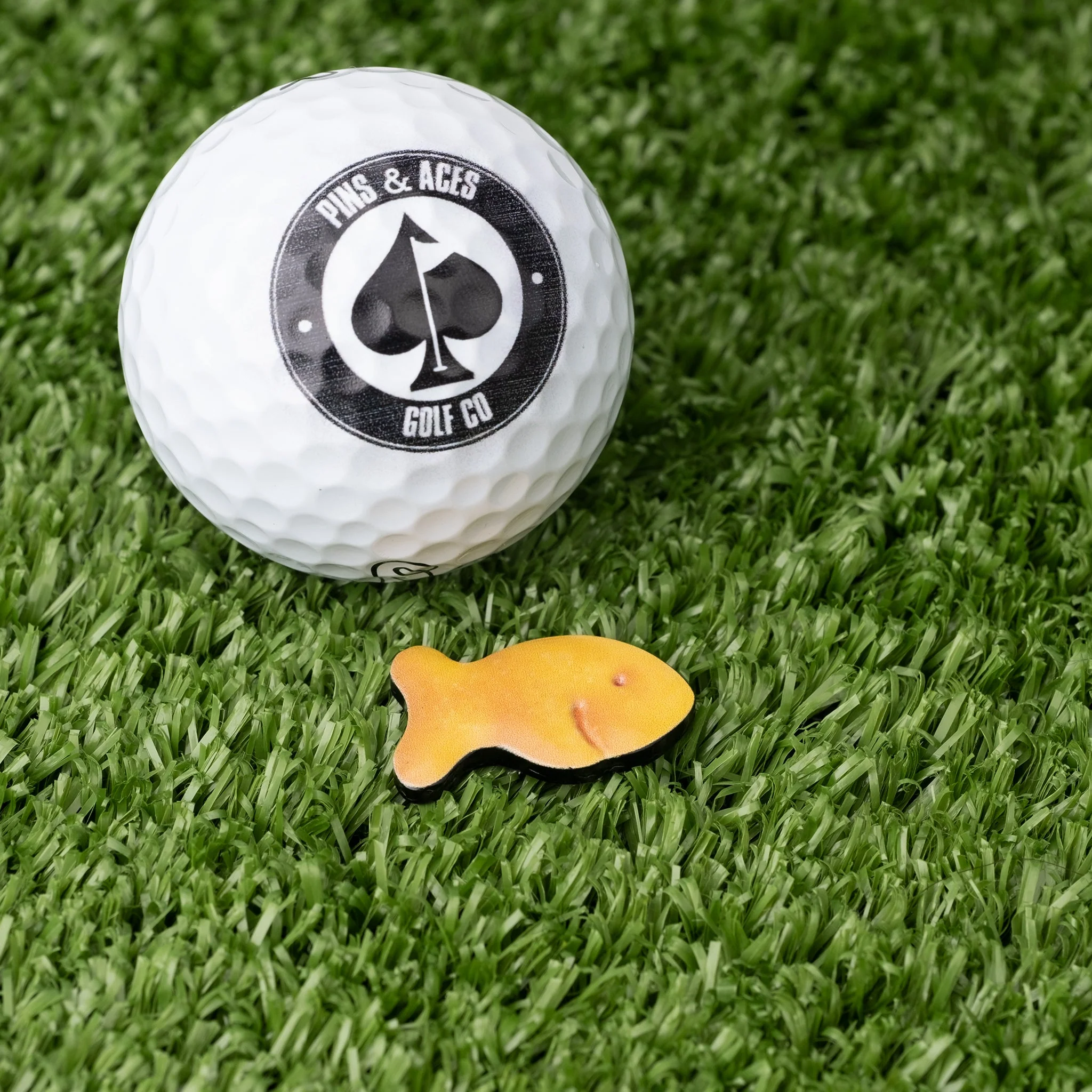 Fish Cracker Ball Marker - Image 4