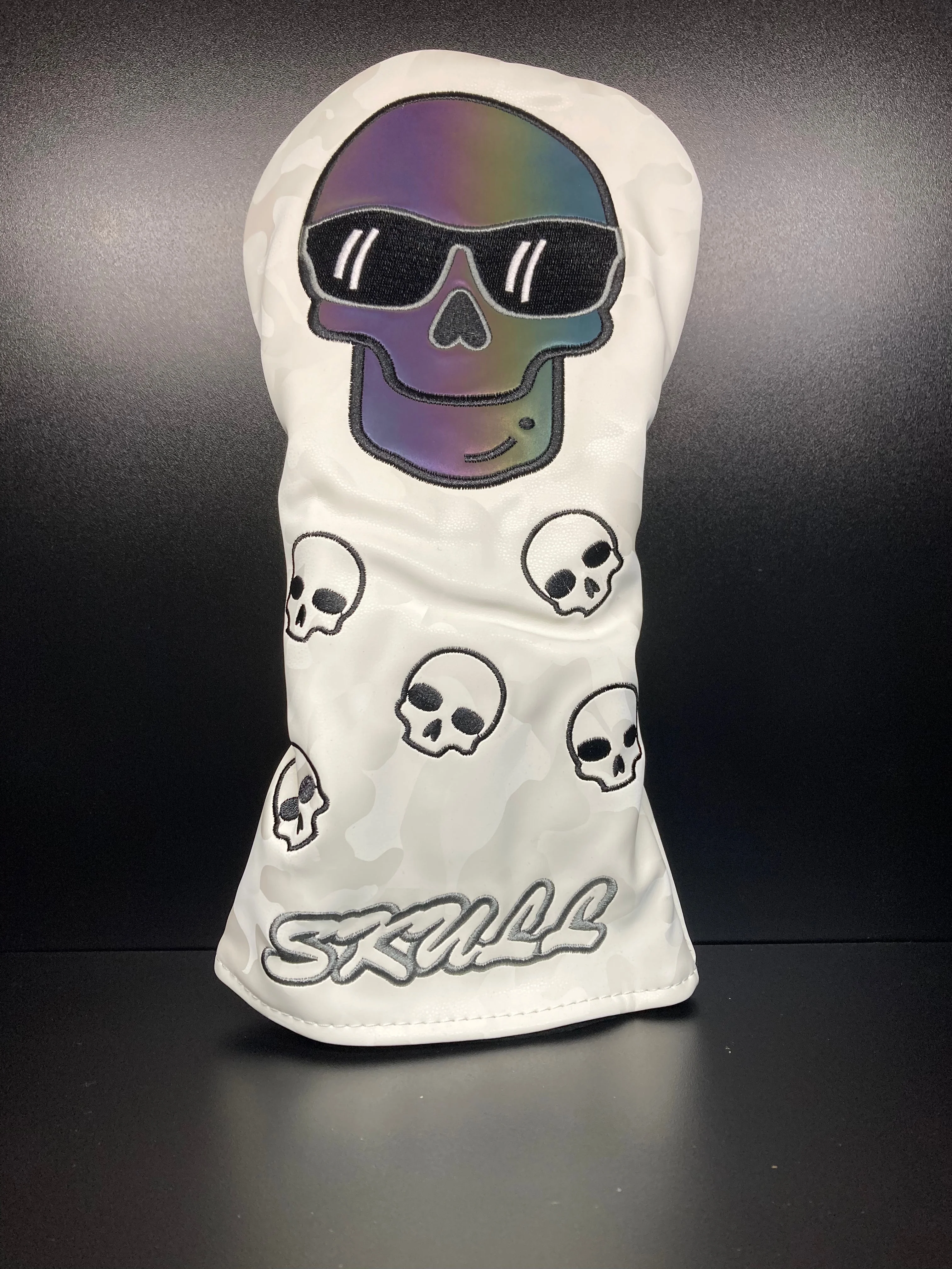 Skulls Headcover - Image 17