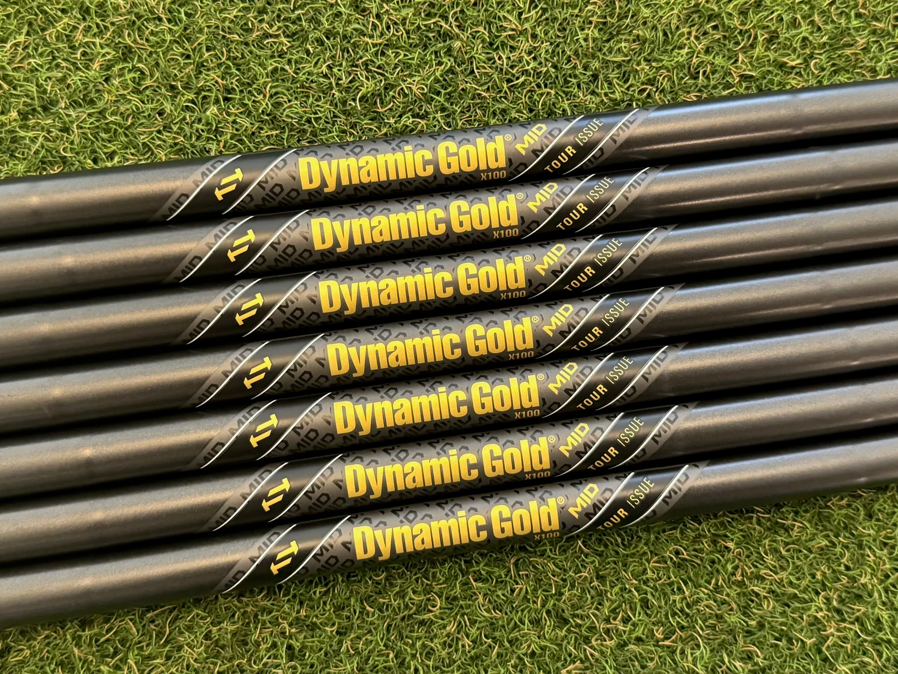 True Temper Dynamic Gold GUNMETAL MID 130g Tour Issue Iron Shaft .355" Taper Tip