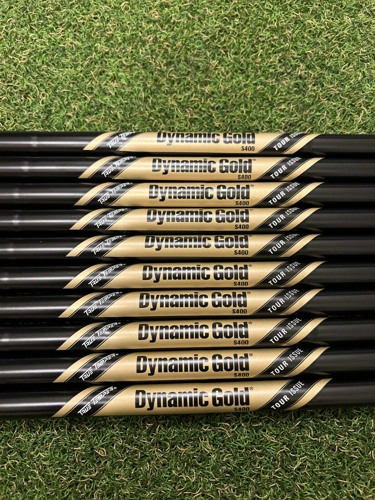 True Temper Dynamic Gold Tour Issue Black Onyx Wedge Shaft 355" Taper Tip