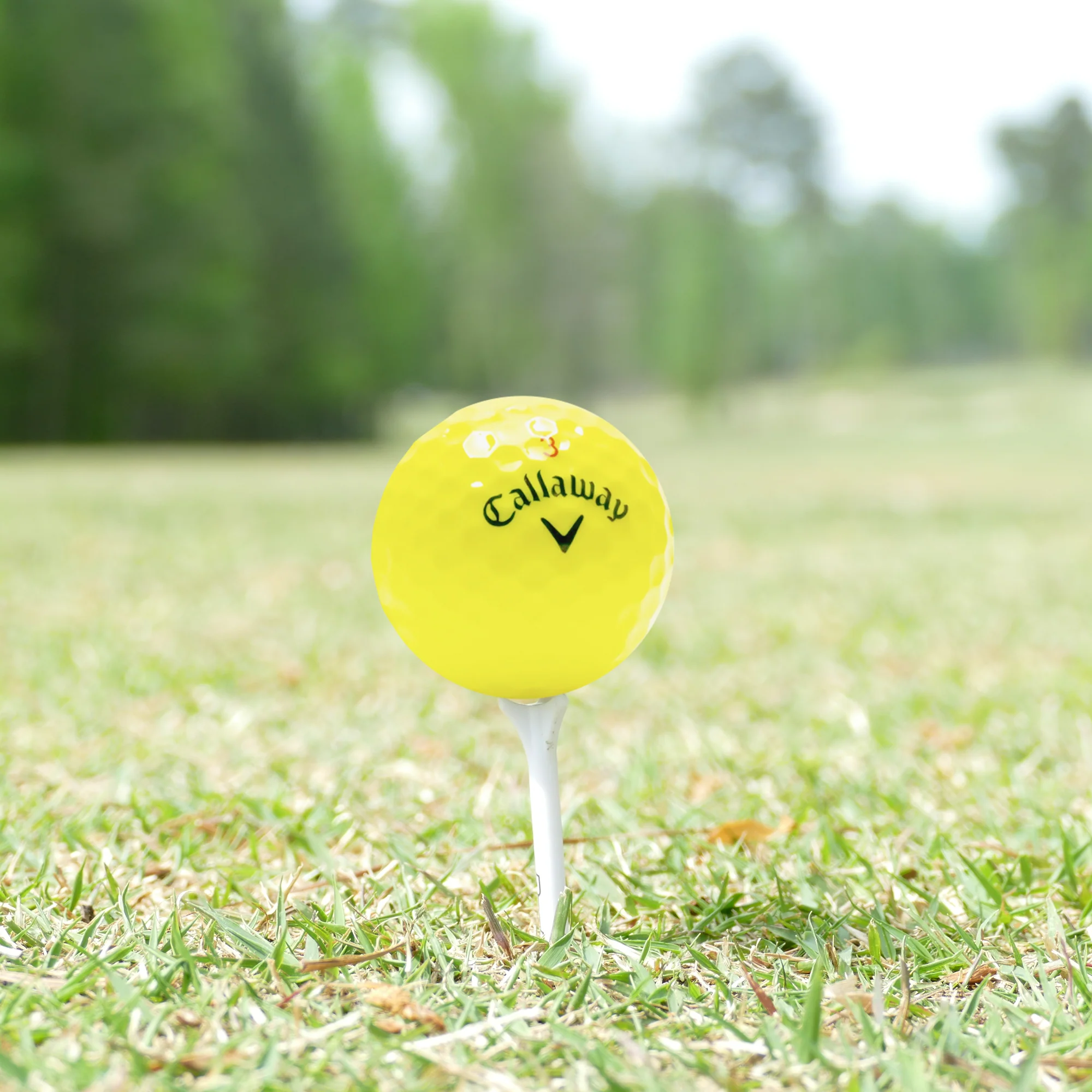 Used Callaway Chrome Soft X Yellow Golf Balls - 1 Dozen - Image 3